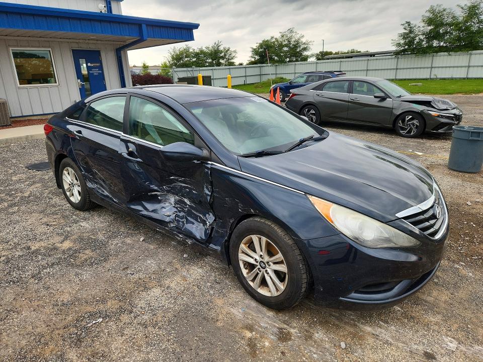 2012 Hyundai Sonata მანქანა იყიდება აუქციონზე, vin: 5NPEB4AC3CH399395, აუქციონის ნომერი: 70264656
