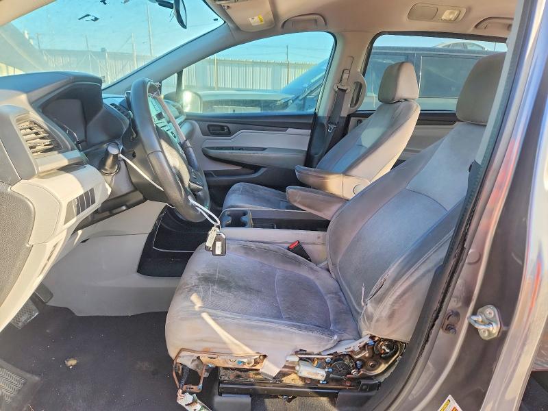 68997036 :رقم المزاد ، 5FNRL6H24JB036106 vin ، 2018 Honda Odyssey مزاد بيع