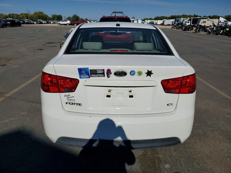 69400176 :رقم المزاد ، KNAFU4A2XA5182023 vin ، 2010 Kia Forte مزاد بيع