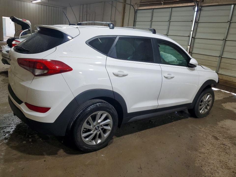Продаж на аукціоні авто 2016 Hyundai Tucson, vin: KM8J33A48GU194886, номер лоту: 67824486