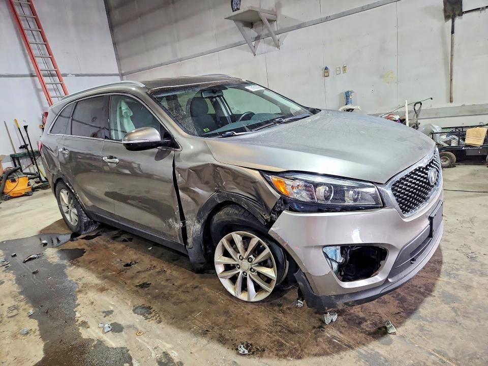 Продажа на аукционе авто 2016 Kia Sorento, vin: 5XYPG4A38GG017501, номер лота: 70151826
