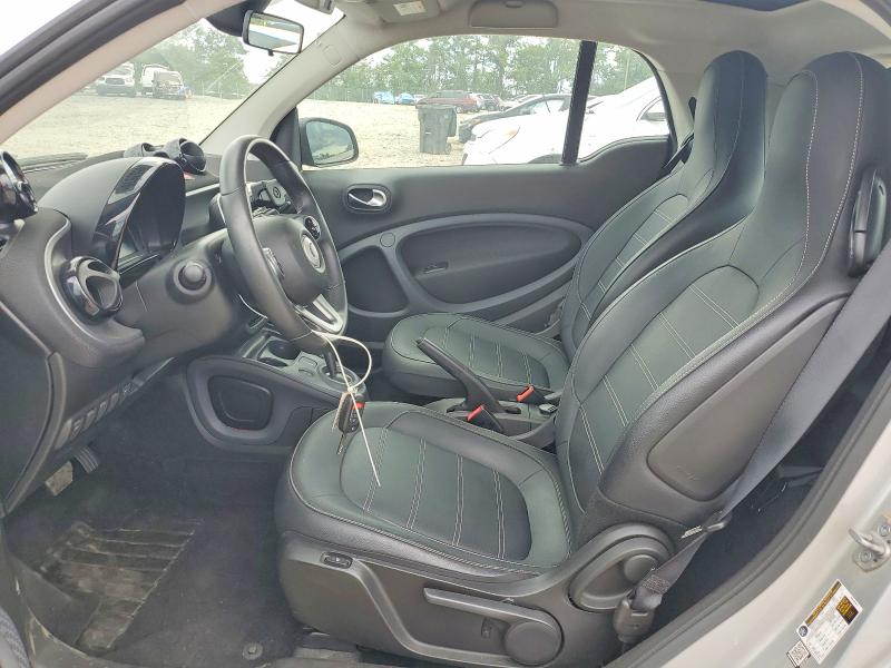 68653916 :رقم المزاد ، WMEFJ9BA4HK235018 vin ، 2017 Smart Fortwo مزاد بيع