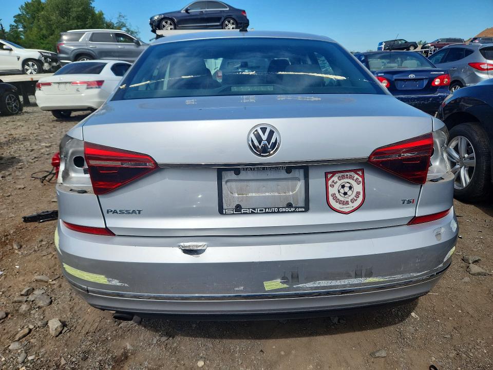 Продаж на аукціоні авто 2017 Volkswagen Passat, vin: 1VWAT7A32HC072709, номер лоту: 68831326