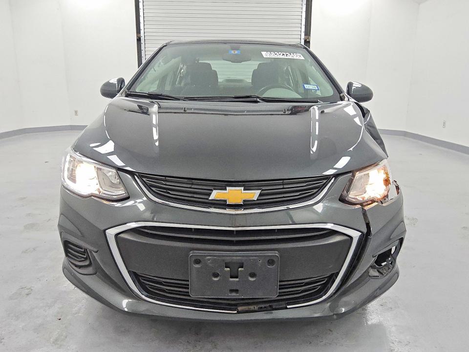 68327346 :رقم المزاد ، 1G1JD5SB4L4142121 vin ، 2020 Chevrolet Sonic مزاد بيع