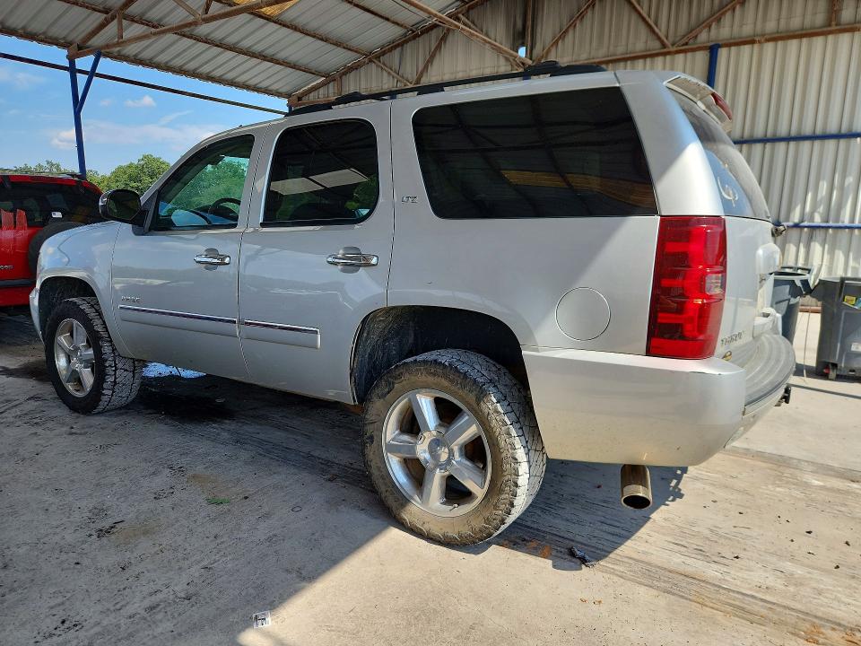 2014 Chevrolet Tahoe მანქანა იყიდება აუქციონზე, vin: 1GNSKCE0XER172415, აუქციონის ნომერი: 69378536