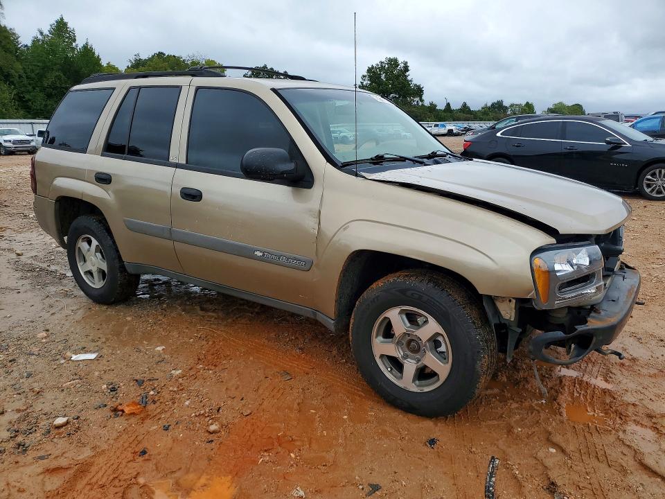 70284936 :رقم المزاد ، 1GNDT13SX42411600 vin ، 2004 Chevrolet Trailblazer مزاد بيع
