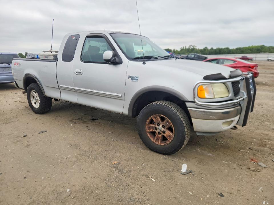 69819176 :رقم المزاد ، 1FTRX18L82NA86266 vin ، 2002 Ford F150 مزاد بيع