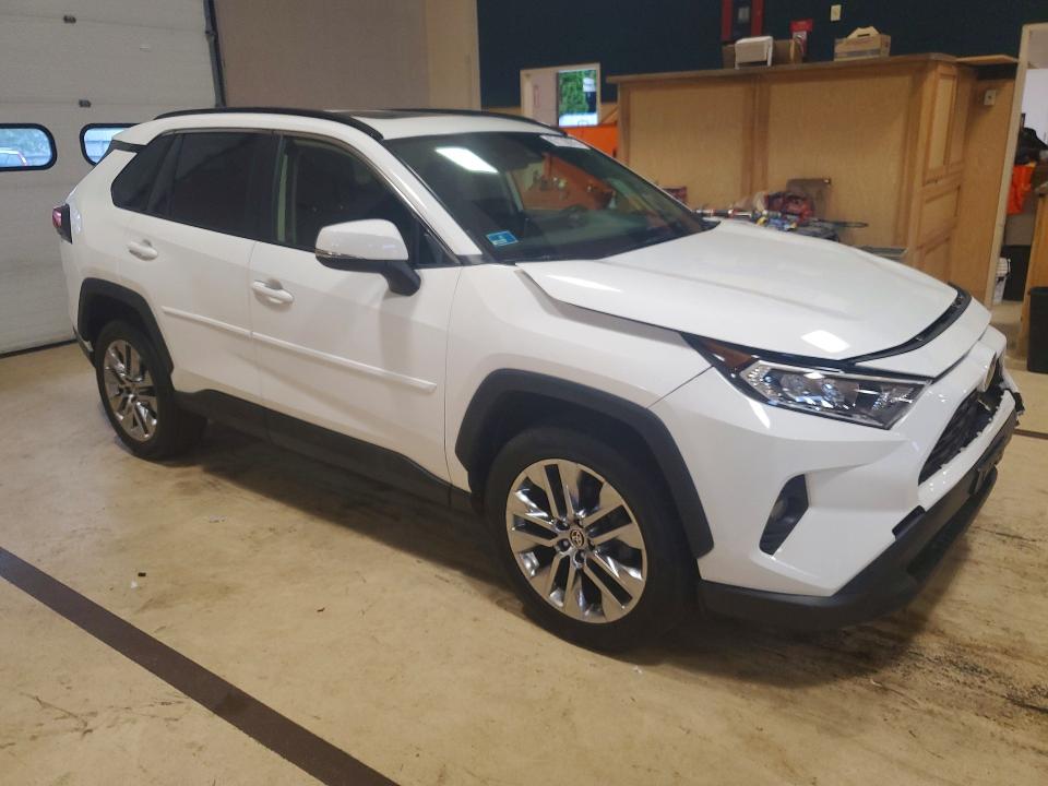 Продажа на аукционе авто 2020 Toyota Rav4, vin: JTMA1RFV3LD525429, номер лота: 67135076
