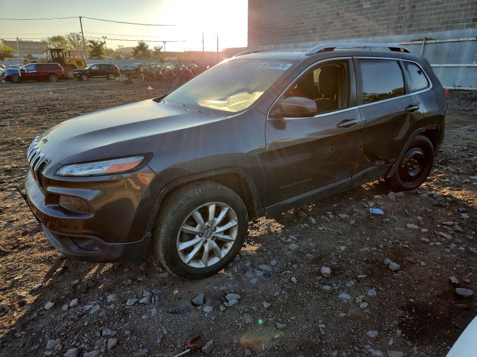 67508576 :رقم المزاد ، 1C4PJMCB0HW634627 vin ، 2017 Jeep Cherokee مزاد بيع