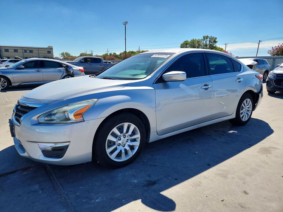 2014 Nissan Altima მანქანა იყიდება აუქციონზე, vin: 1N4AL3AP6EN210837, აუქციონის ნომერი: 67500076
