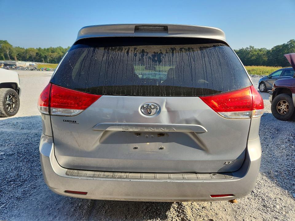 2013 Toyota Sienna მანქანა იყიდება აუქციონზე, vin: 5TDKK3DCXDS384901, აუქციონის ნომერი: 68297826