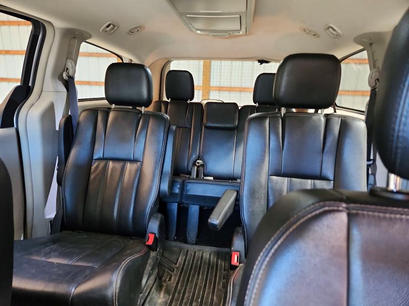 68046846 :رقم المزاد ، 2C4RC1BG4ER448608 vin ، 2014 Chrysler Town & Country مزاد بيع