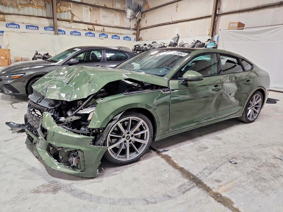 2025 Audi A5 მანქანა იყიდება აუქციონზე, vin: WAUDACF54SA006008, აუქციონის ნომერი: 69968126