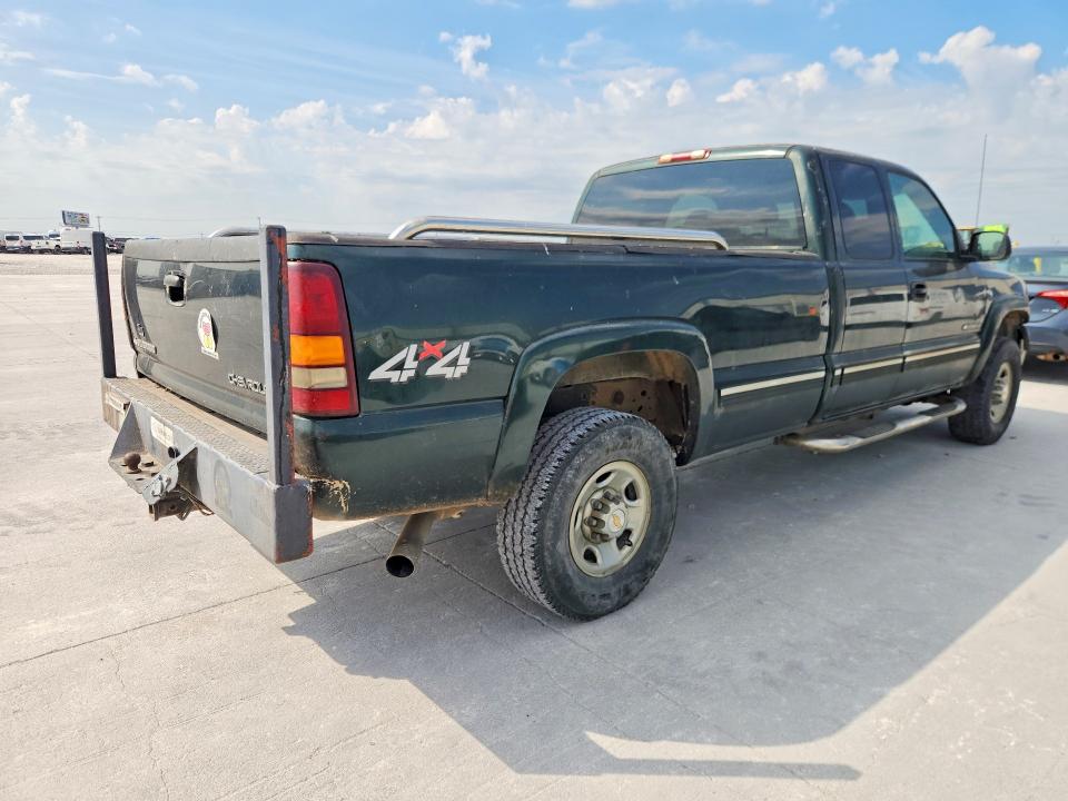 Продаж на аукціоні авто 2001 Chevrolet Silverado, vin: 1GCHK29U71E215037, номер лоту: 70360396