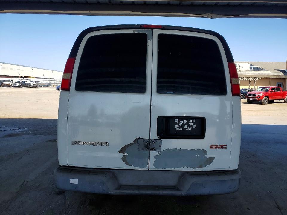 69630396 :رقم المزاد ، 1GTFG15X481180851 vin ، 2008 Gmc Savana مزاد بيع