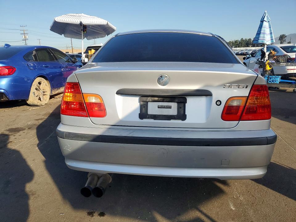 68411416 :رقم المزاد ، WBAET37412NG81606 vin ، 2002 Bmw 325 مزاد بيع