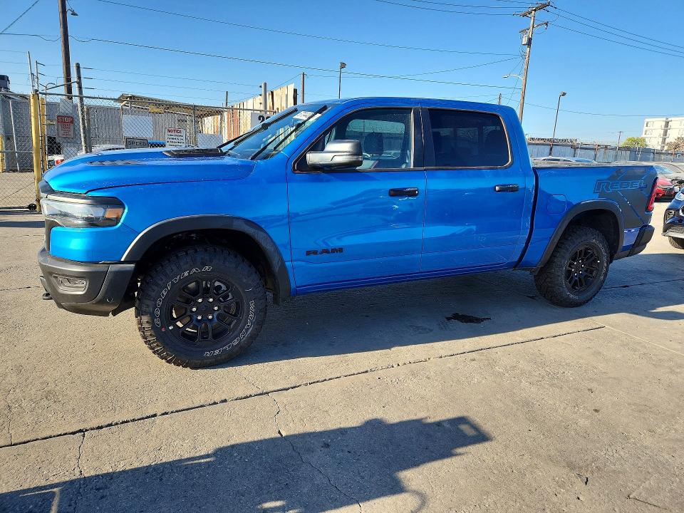 67044066 :رقم المزاد ، 1C6SRFLP5TN264498 vin ، 2026 Ram 1500 مزاد بيع