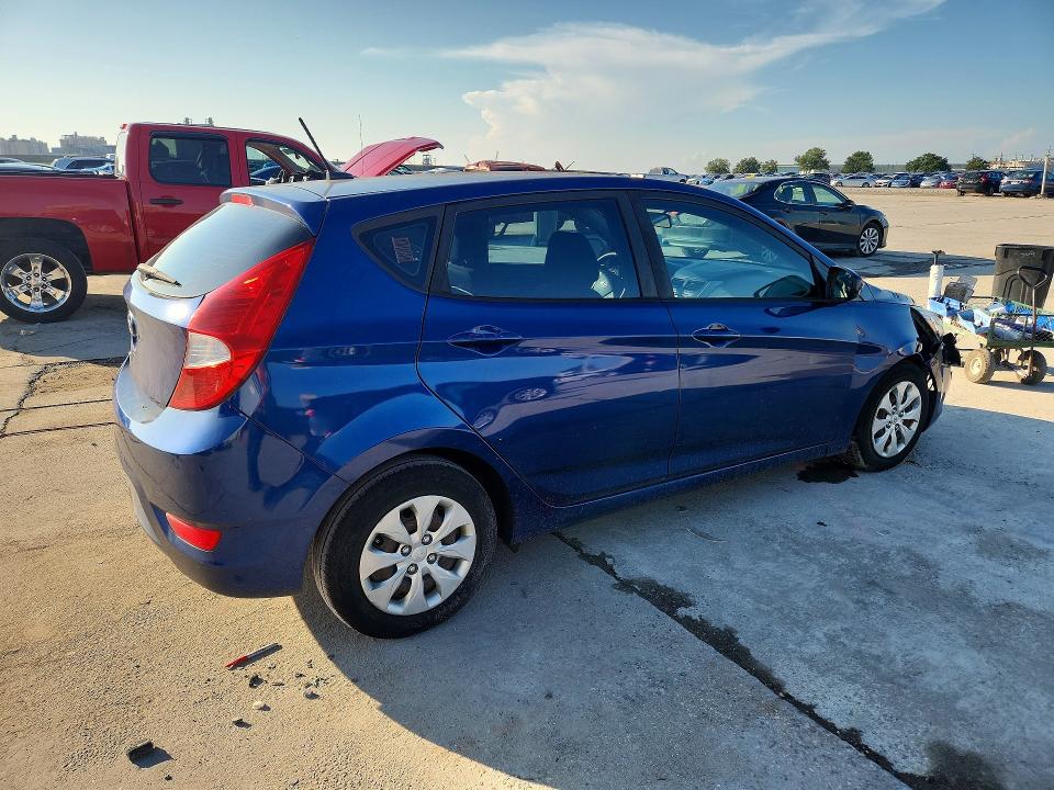 68772106 :رقم المزاد ، KMHCT5AE8HU341383 vin ، 2017 Hyundai Accent مزاد بيع
