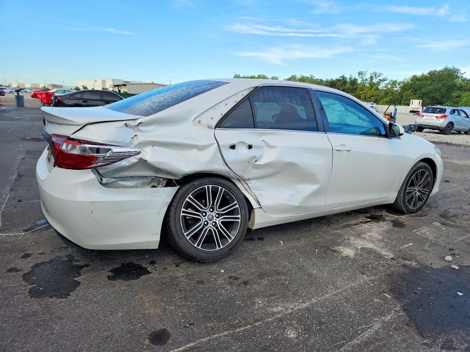 68667706 :رقم المزاد ، 4T1BF1FK5GU159844 vin ، 2016 Toyota Camry مزاد بيع