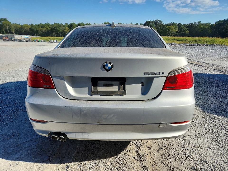 68189126 :رقم المزاد ، WBANU5C5XAC124885 vin ، 2010 Bmw 528 مزاد بيع