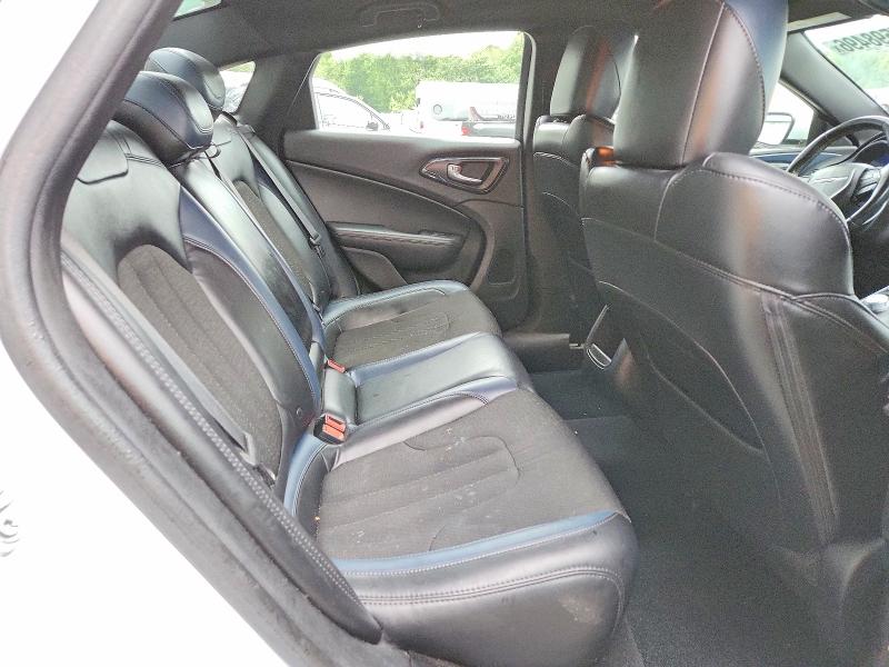 Продаж на аукціоні авто 2015 Chrysler 200, vin: 1C3CCCBB3FN648128, номер лоту: 67598496