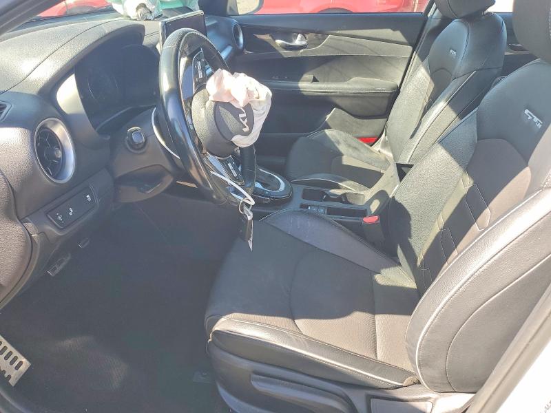 2022 Kia Forte მანქანა იყიდება აუქციონზე, vin: 3KPF54AD6NE435138, აუქციონის ნომერი: 68767516