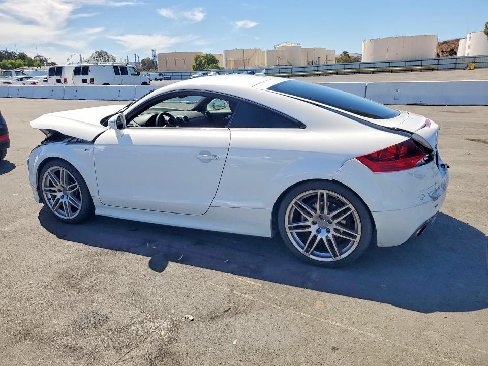 68107006 :رقم المزاد ، TRUBFAFK6B1012615 vin ، 2011 Audi Tt مزاد بيع
