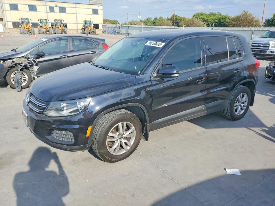 2013 Volkswagen Tiguan მანქანა იყიდება აუქციონზე, vin: WVGBV3AXXDW610090, აუქციონის ნომერი: 70059636