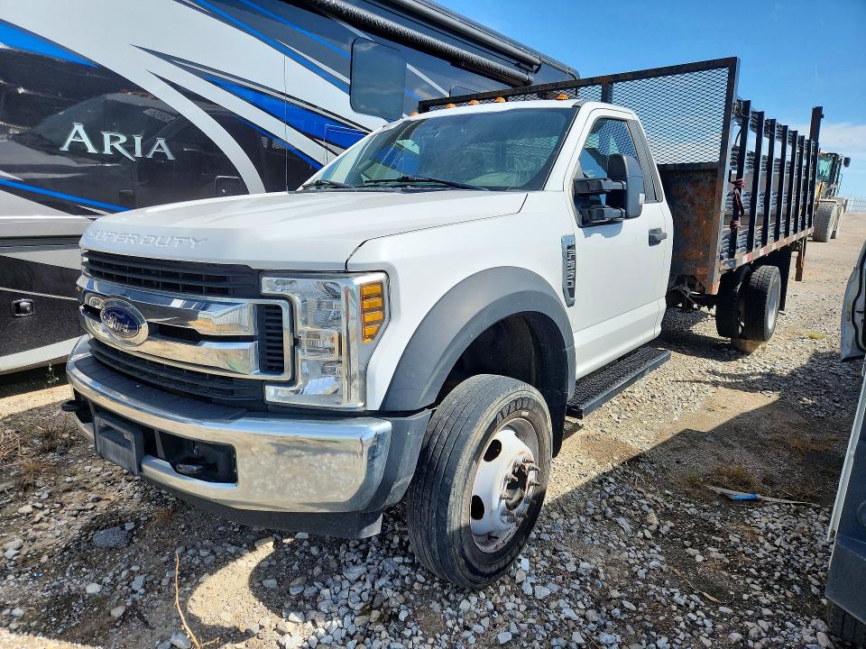 67155436 :رقم المزاد ، 1FDUF5GY4KEF71033 vin ، 2019 Ford F550 مزاد بيع