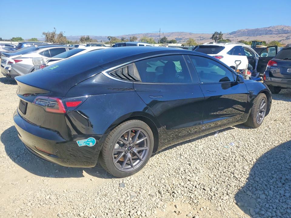 Продаж на аукціоні авто 2021 Tesla Model 3, vin: 5YJ3E1EA1MF877707, номер лоту: 71046006