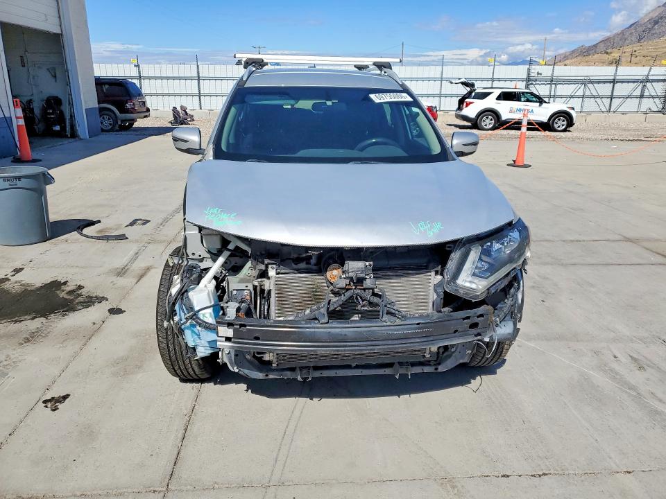 Продажа на аукционе авто 2017 Nissan Rogue, vin: 5N1AT2MV5HC854856, номер лота: 69755006