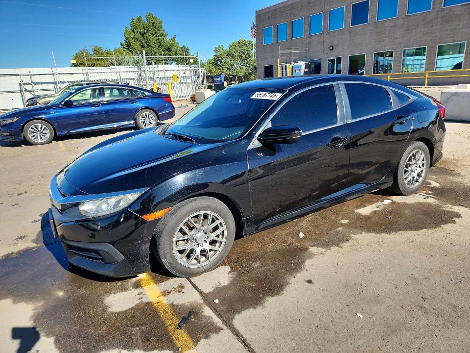 Auction sale of the 2017 Honda Civic, vin: 2HGFC2F5XHH549570, lot number: 66967746