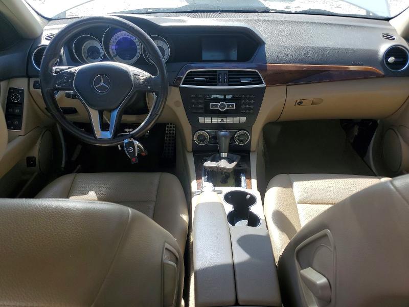 Продажа на аукционе авто 2013 Mercedes-benz C, vin: WDDGF4HB5DG090999, номер лота: 70821316