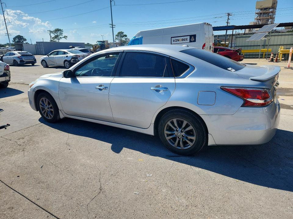 Продажа на аукционе авто 2015 Nissan Altima, vin: 1N4AL3AP0FC588343, номер лота: 71074836