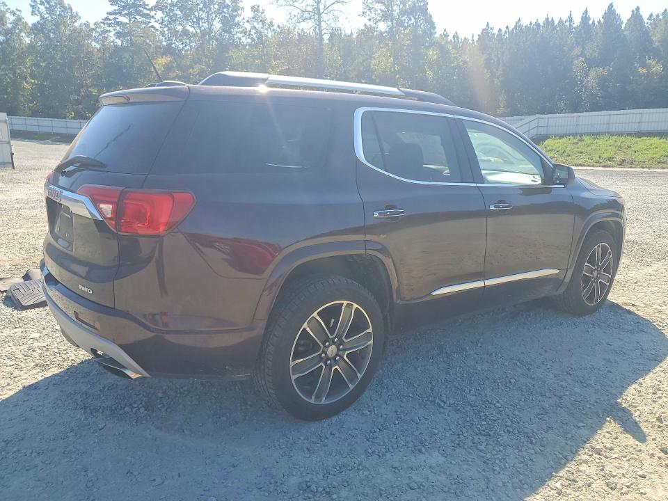 71127676 :رقم المزاد ، 1GKKNXLS0JZ228470 vin ، 2018 Gmc Acadia مزاد بيع