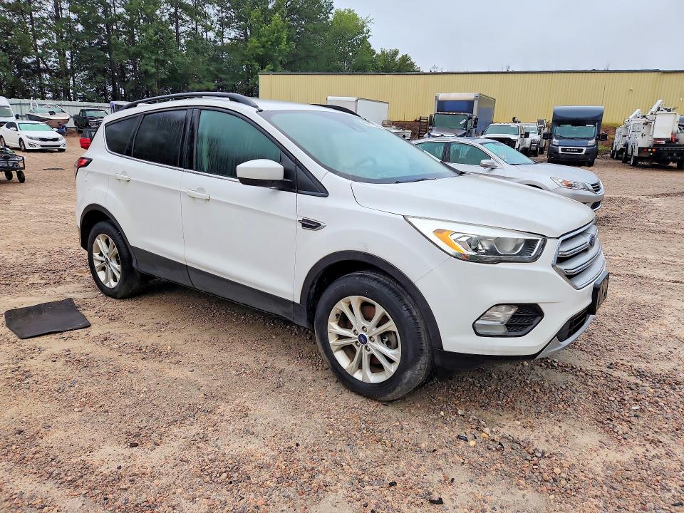 Продажа на аукционе авто 2018 Ford Escape, vin: 1FMCU9HD6JUA44202, номер лота: 68711226