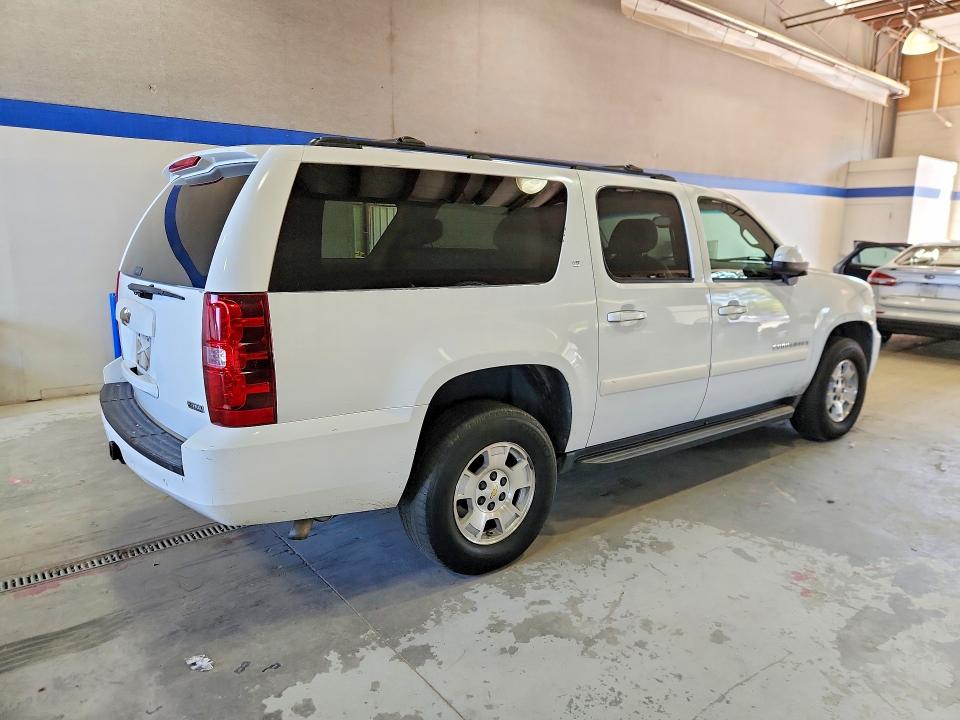 Продажа на аукционе авто 2008 Chevrolet Suburban, vin: 1GNFK16358J126105        , номер лота: 69200406