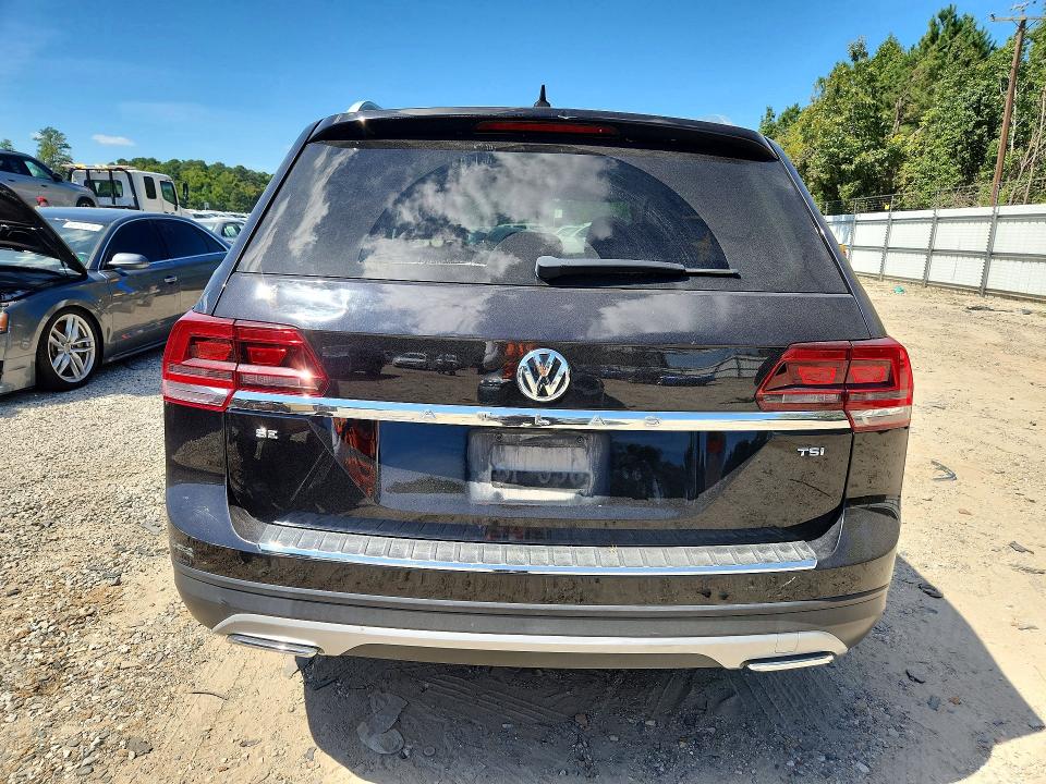 2018 Volkswagen Atlas მანქანა იყიდება აუქციონზე, vin: 1V2CP2CA2JC596414, აუქციონის ნომერი: 68067126