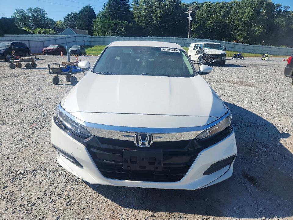 Aukcja sprzedaży 2018 Honda Accord, vin: 1HGCV1F1XJA088136, numer aukcji: 69299576