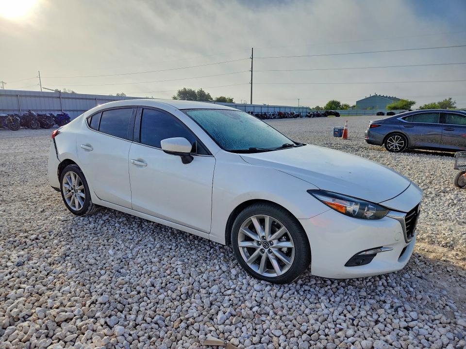 2017 Mazda 3 მანქანა იყიდება აუქციონზე, vin: JM1BN1W32H1119482        , აუქციონის ნომერი: 68812466
