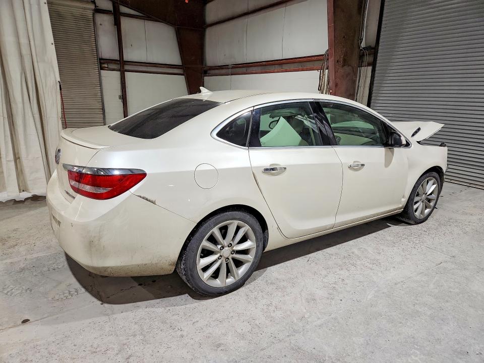 70240136 :رقم المزاد ، 1G4PR5SKXC4137360 vin ، 2012 Buick Verano مزاد بيع