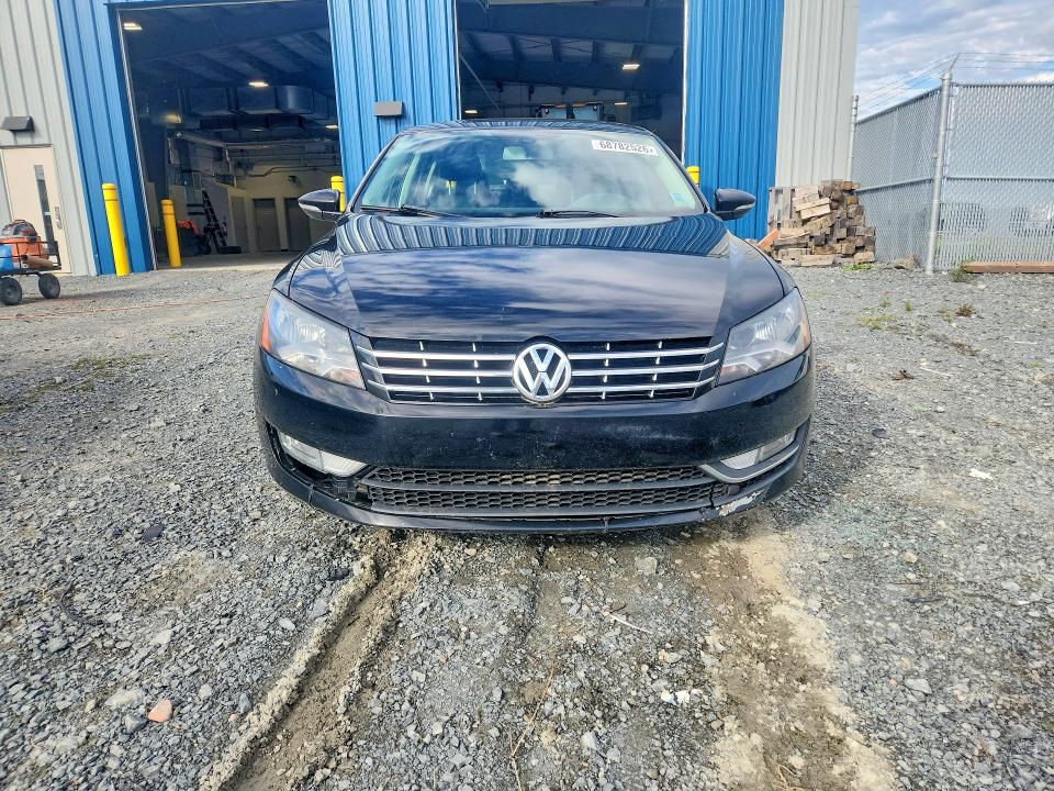 68782526 :رقم المزاد ، 1VWBN7A3XCC012720 vin ، 2012 Volkswagen Passat مزاد بيع