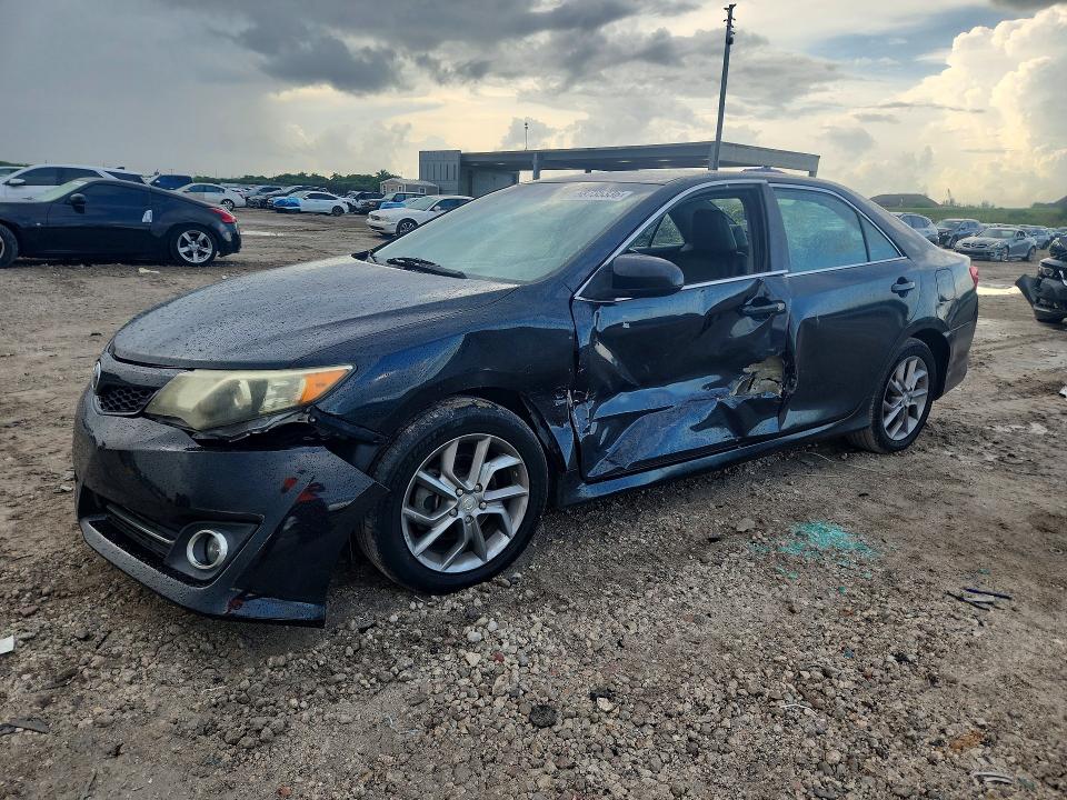 Продаж на аукціоні авто 2014 Toyota Camry, vin: 4T1BF1FK6EU386182, номер лоту: 68735336