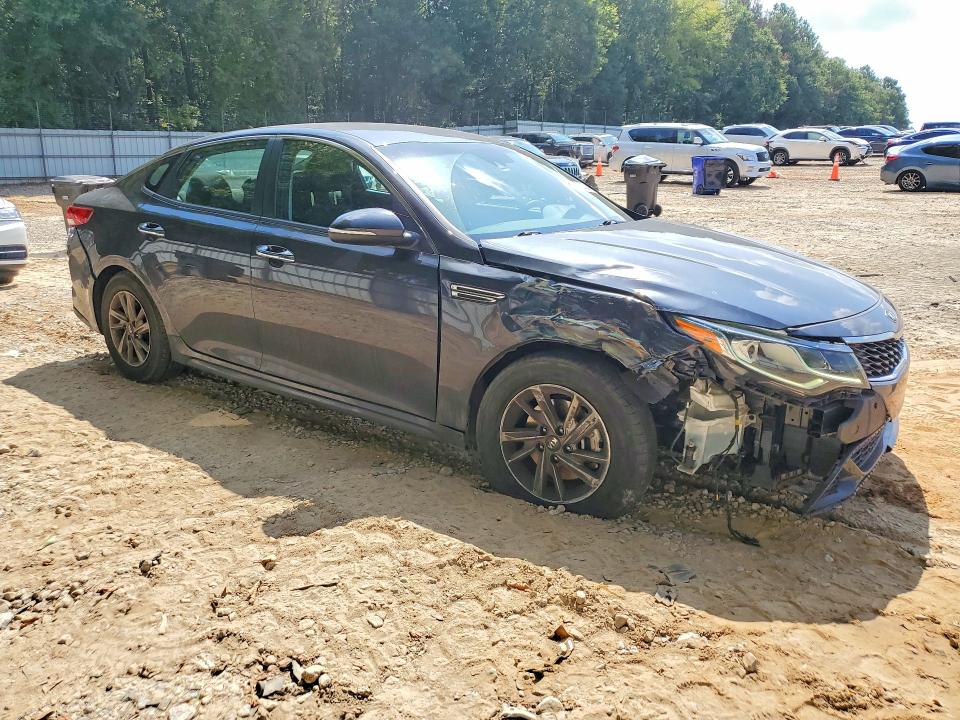 2019 Kia Optima მანქანა იყიდება აუქციონზე, vin: 5XXGT4L31KG290303, აუქციონის ნომერი: 68782026