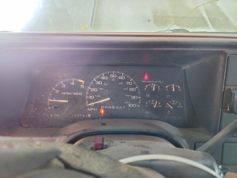 1995 Gmc Suburban მანქანა იყიდება აუქციონზე, vin: 1GKEC16K4SJ727798, აუქციონის ნომერი: 67334446