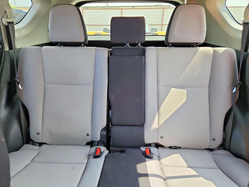 Продажа на аукционе авто 2016 Toyota Rav4, vin: JTMWFREV9GJ066312, номер лота: 70650106