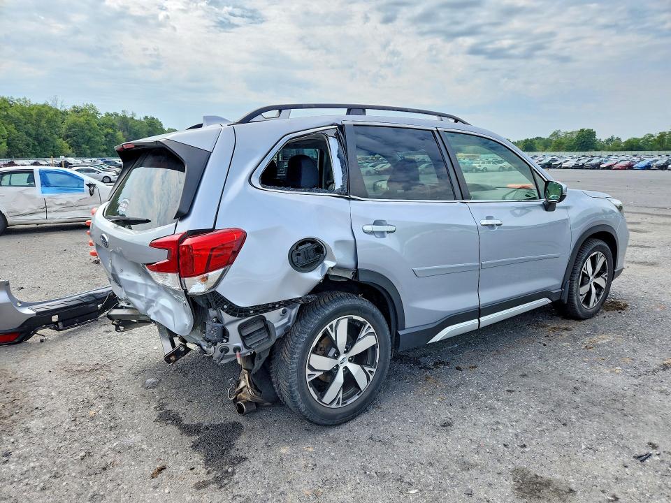 66665806 :رقم المزاد ، JF2SKAWC8KH523573 vin ، 2019 Subaru Forester مزاد بيع