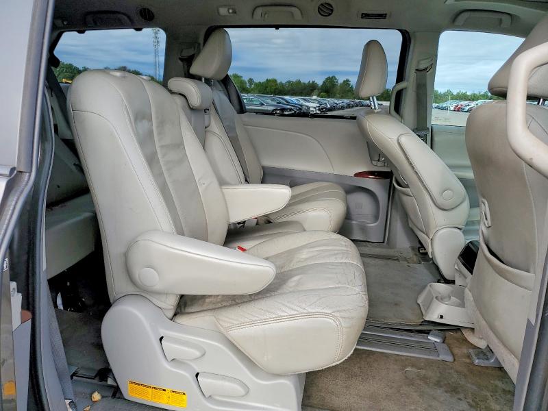 Продажа на аукционе авто 2014 Toyota Sienna, vin: 5TDYK3DCXES428827, номер лота: 70607826