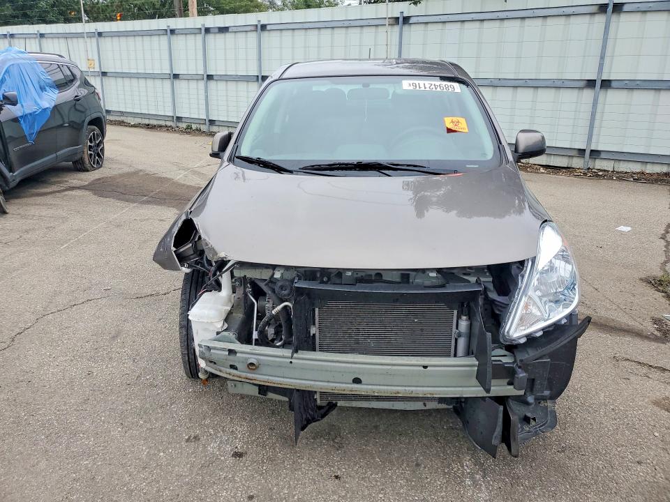 68942116 :رقم المزاد ، 3N1CN7APXEL851402 vin ، 2014 Nissan Versa مزاد بيع