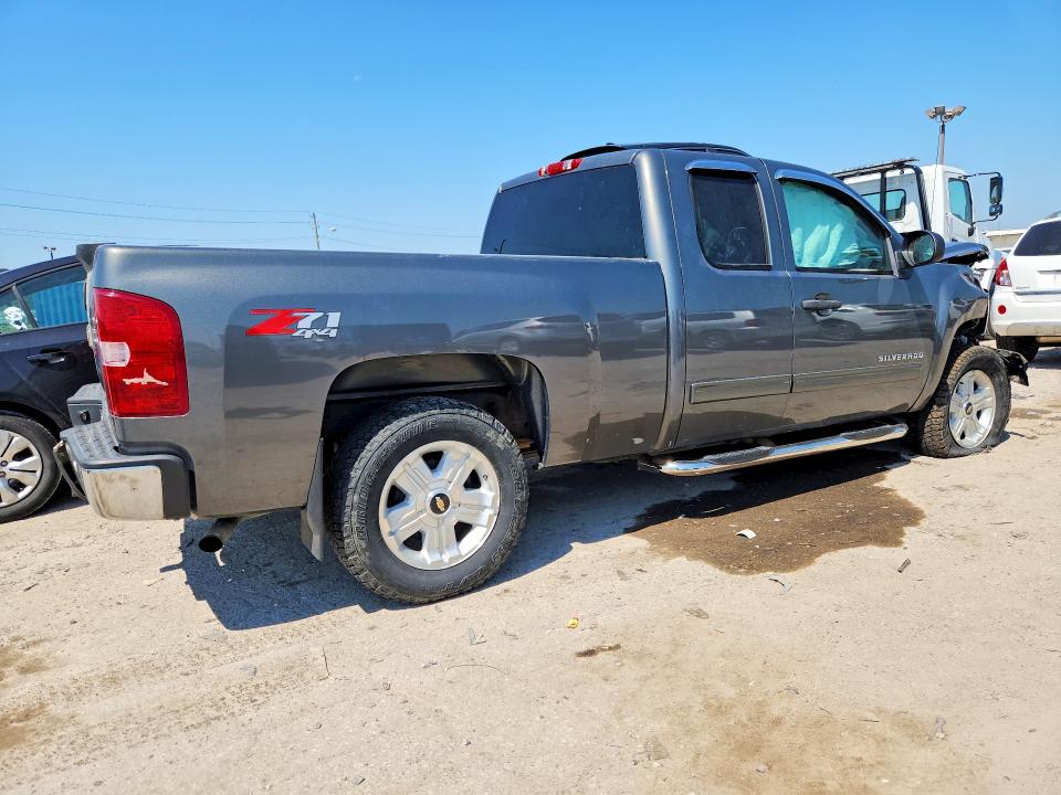 67778126 :رقم المزاد ، 1GCRKSE36BZ436821 vin ، 2011 Chevrolet Silverado مزاد بيع